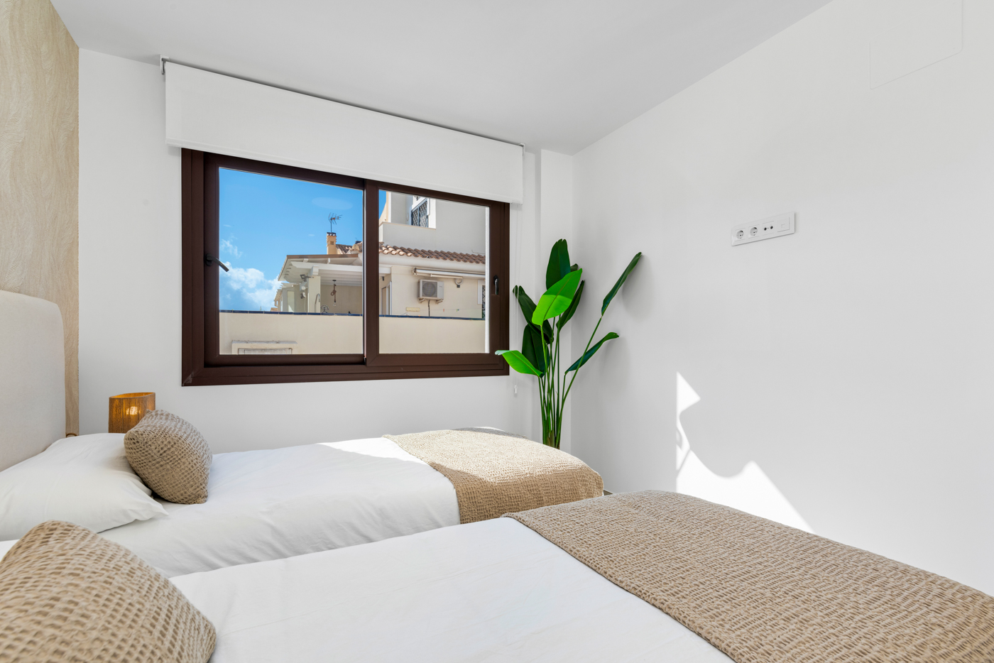 villa en Mil Palmeras – Ref. 63389860-02
