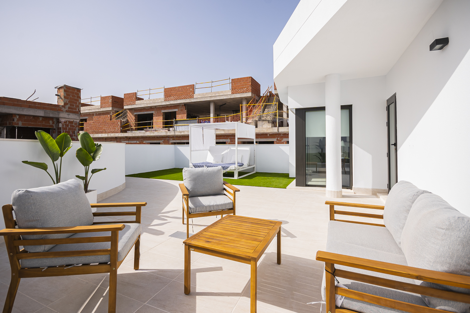 terraced en Torrevieja – Ref. 27814493-01