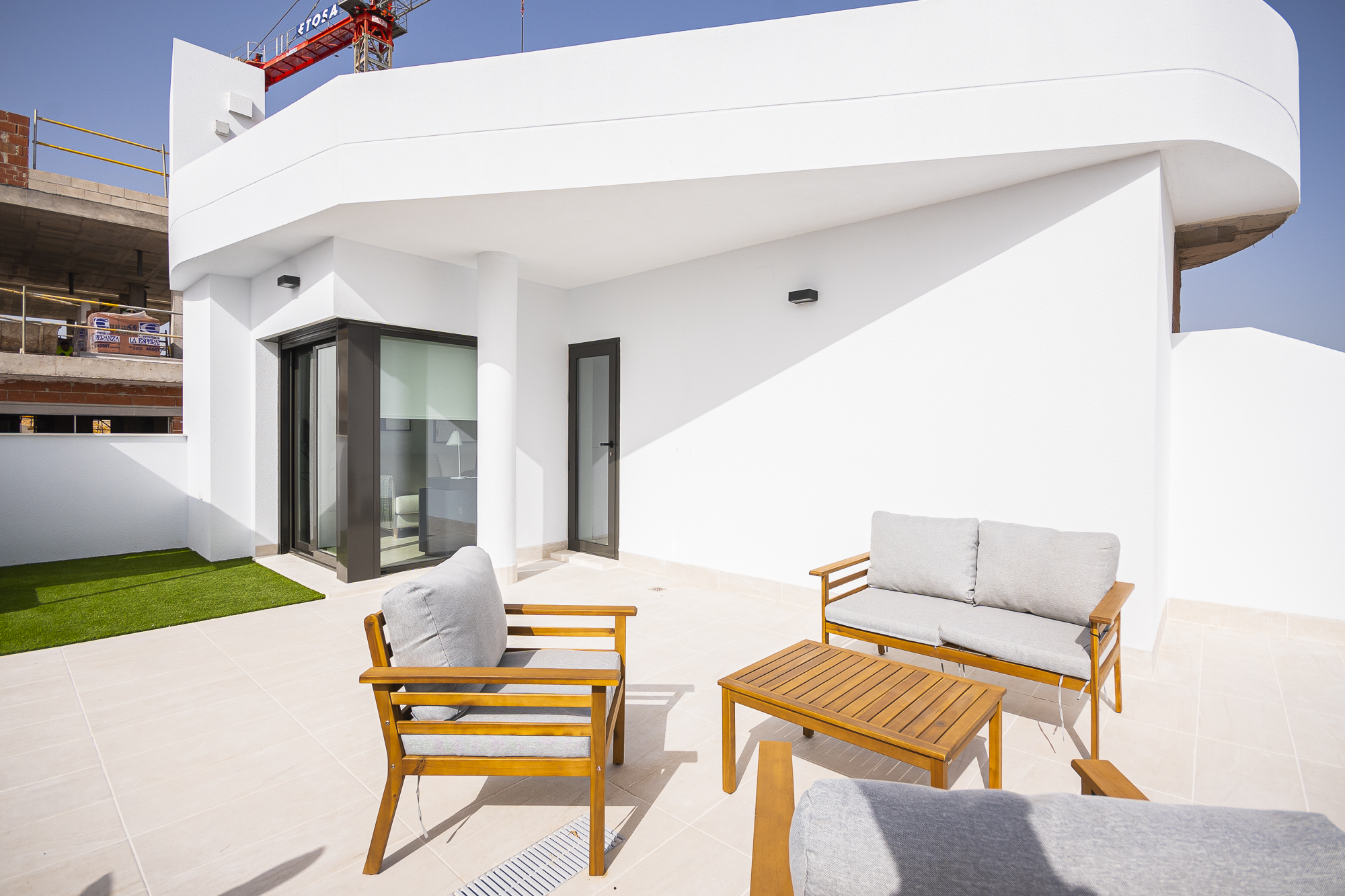 terraced en Torrevieja – Ref. 27814493-01