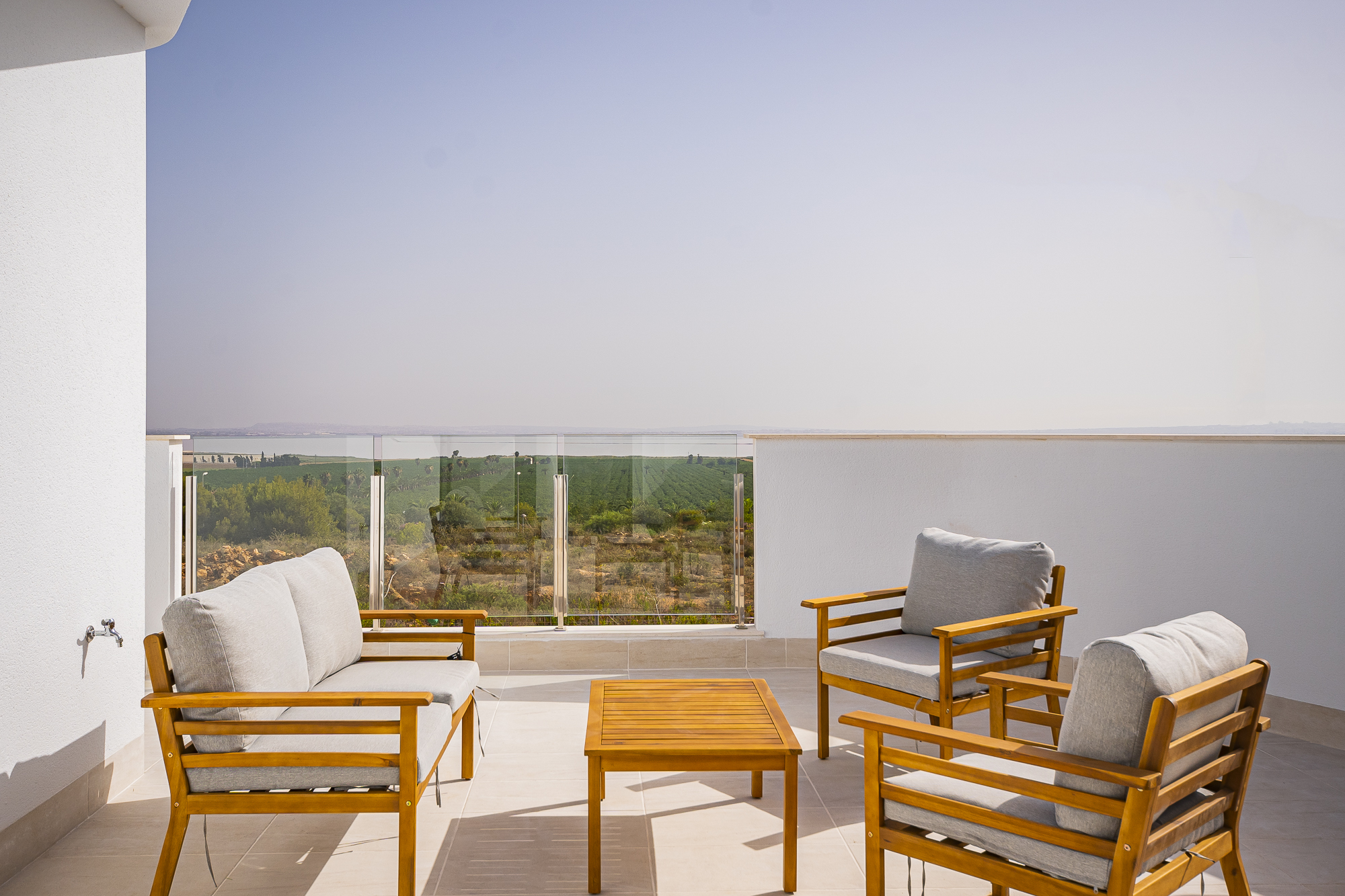 terraced en Torrevieja – Ref. 27814493-01
