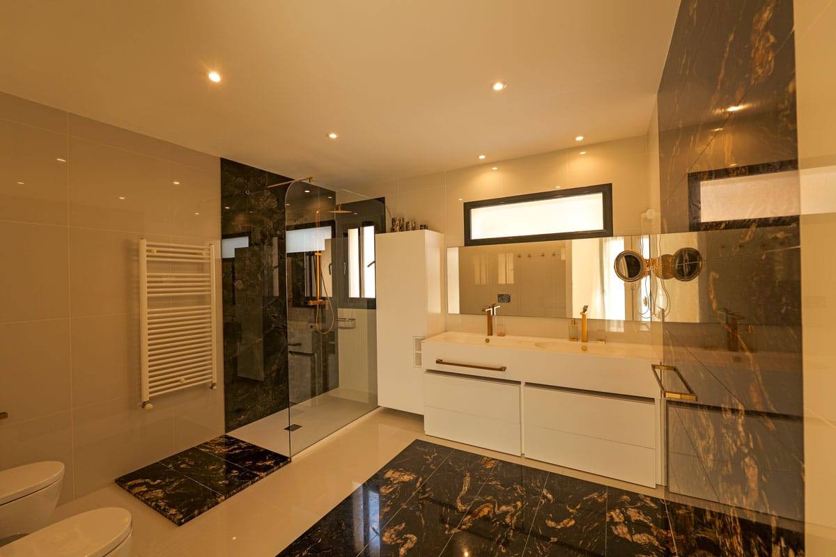 villa en Torrevieja – Ref. 44044309-01