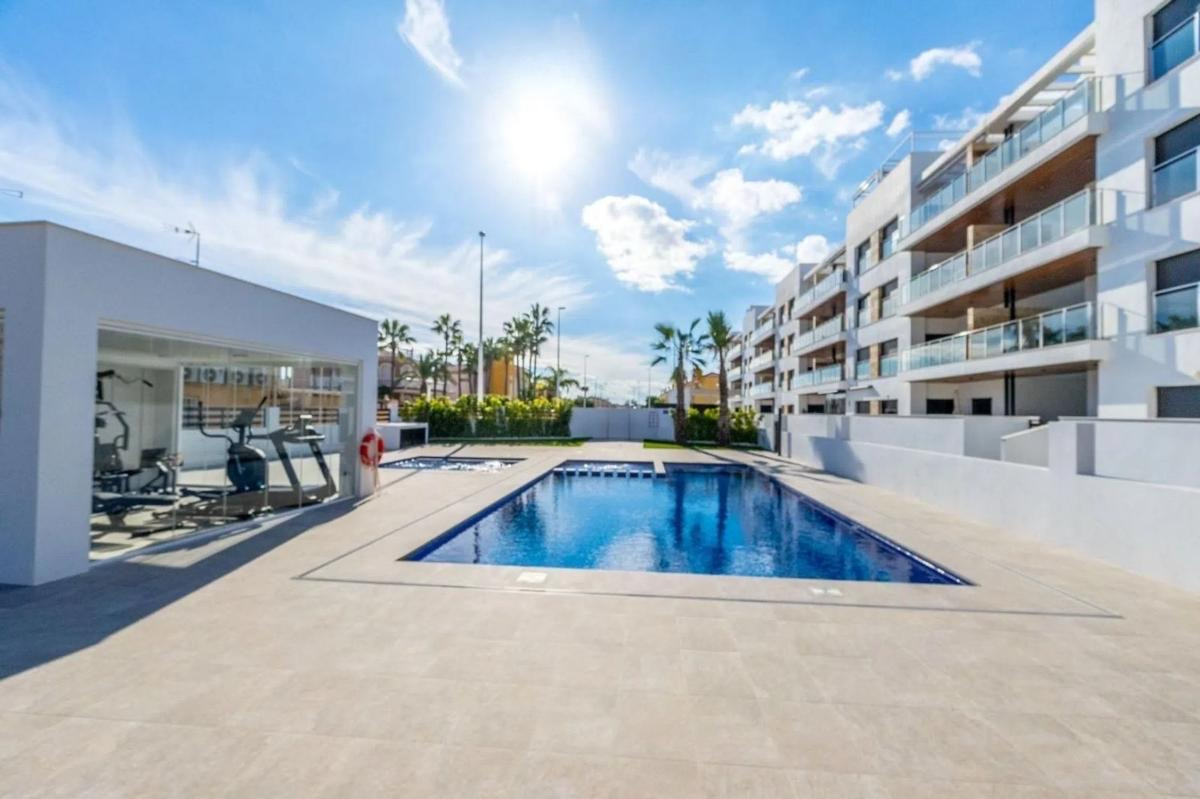 ground-floor en Torrevieja – Ref. 17703608-01