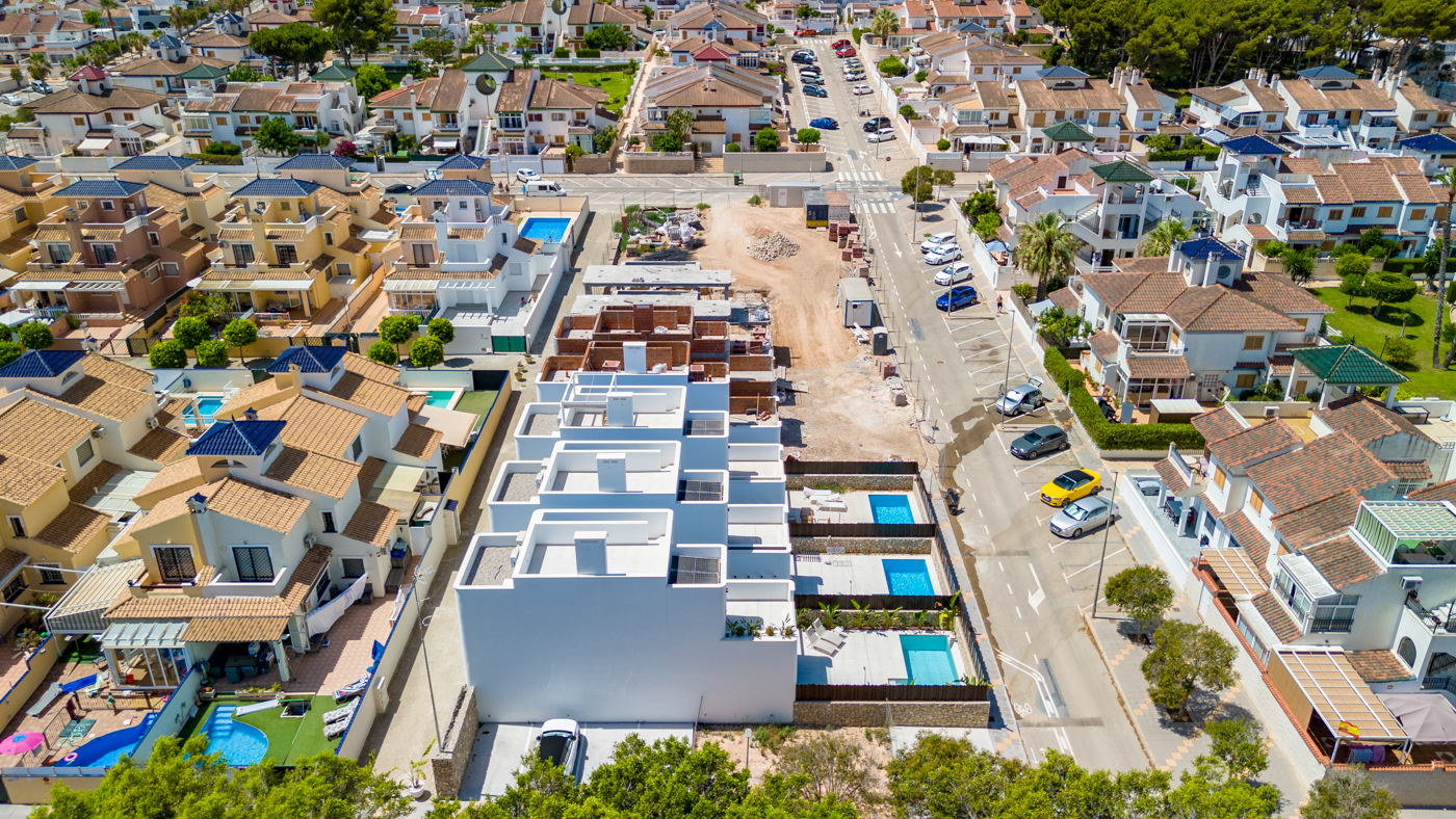 villa en Mil Palmeras – Ref. 63389860-02