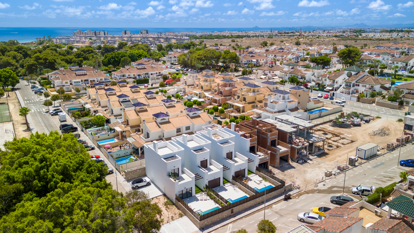 villa en Mil Palmeras – Ref. 63389860-02