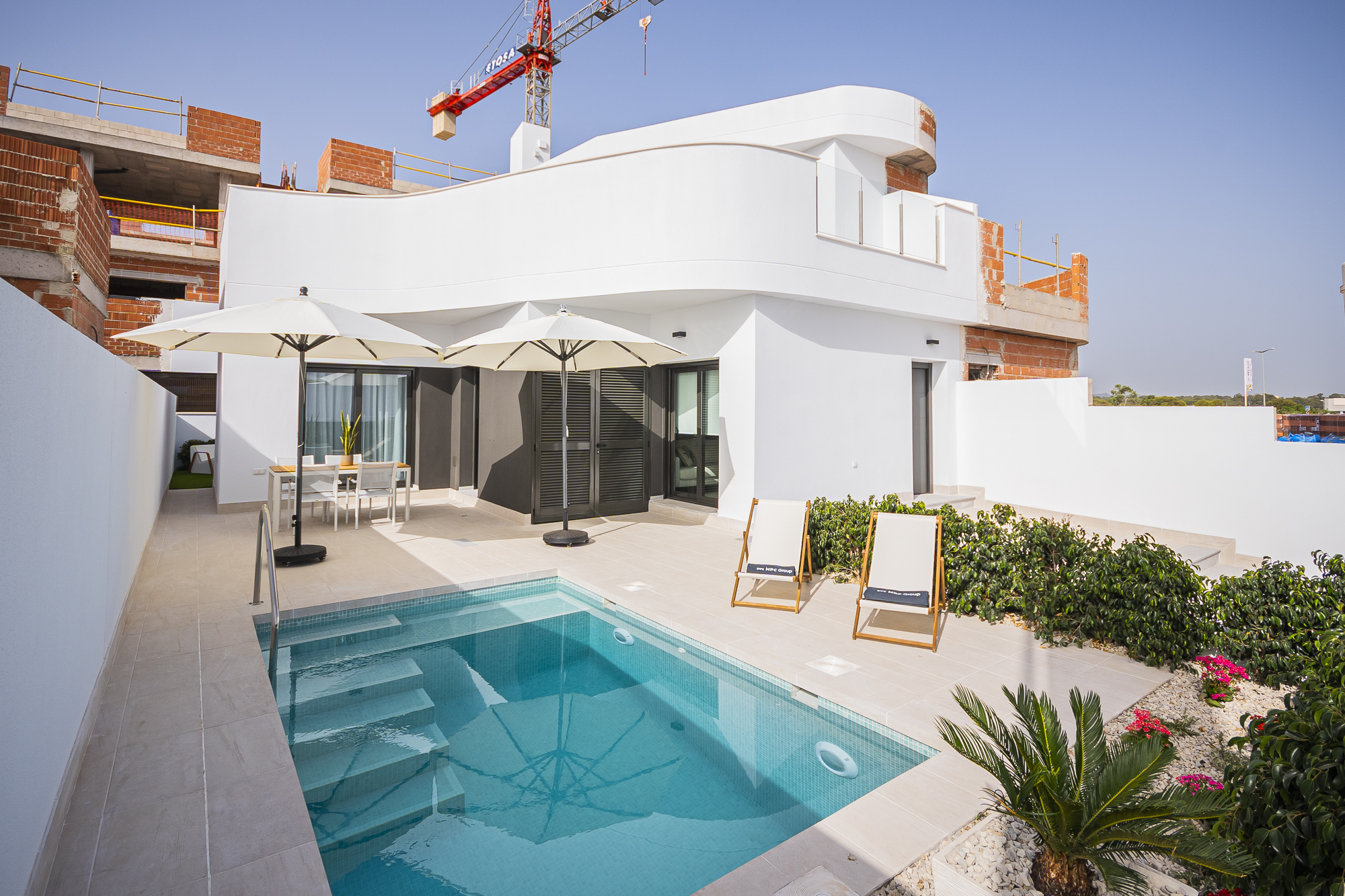 terraced en Torrevieja – Ref. 27814493-01