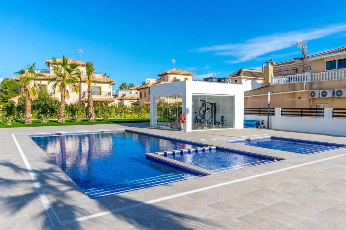 ground-floor en Torrevieja – Ref. 17703608-01