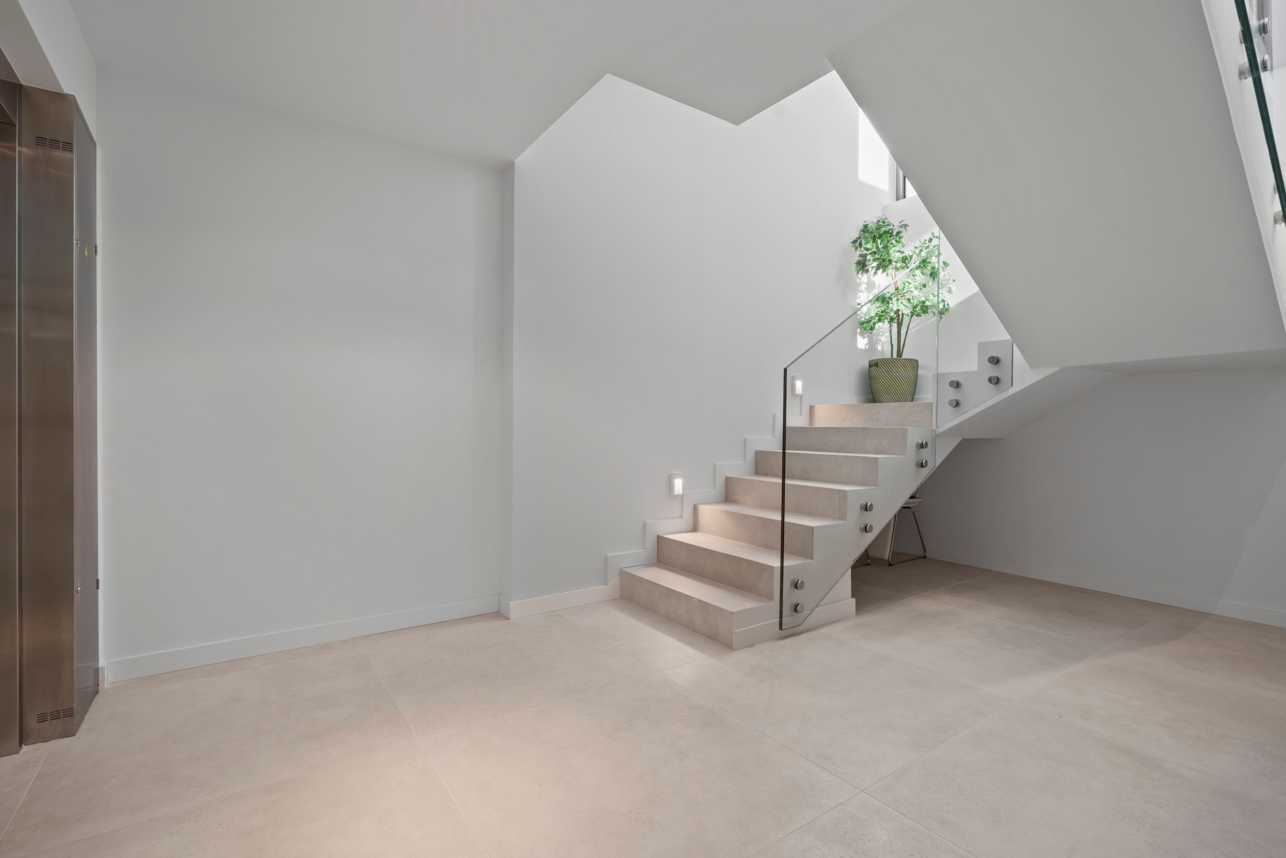 villa en Benidorm – Ref. 44051361-02