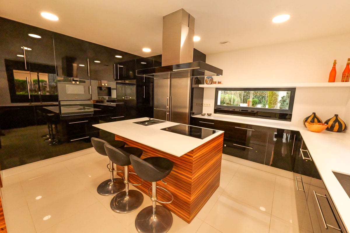 villa en Torrevieja – Ref. 44044309-01