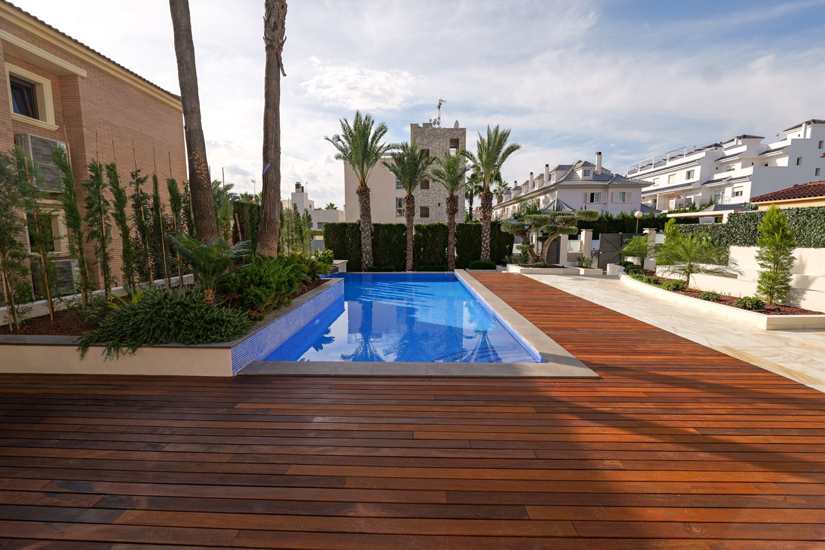 villa en Torrevieja – Ref. 44044309-01