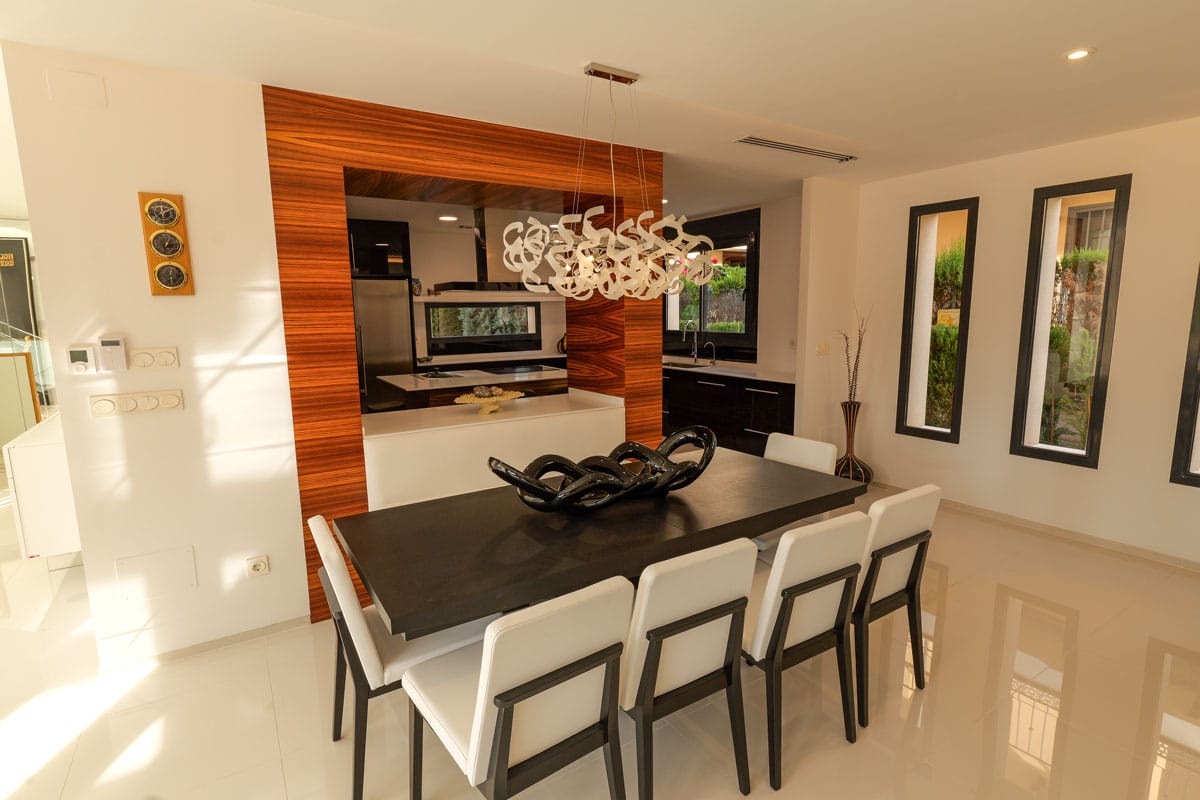 villa en Torrevieja – Ref. 44044309-01