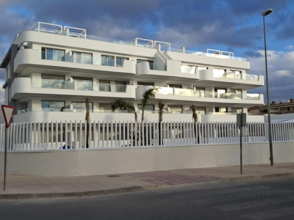 ground-floor en Cabo Roig – Ref. 23132602-01