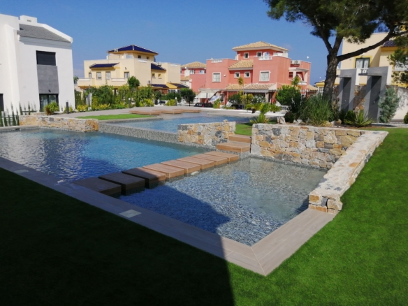 high-bungalow en Torrevieja – Ref. 29126226-02