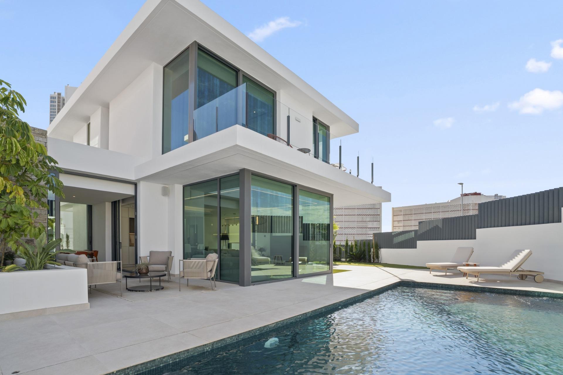 villa en Benidorm – Ref. 44051361-02