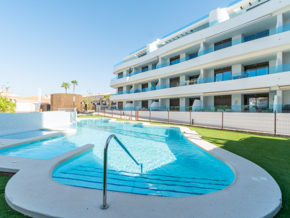 ground-floor en Orihuela Costa – Ref. 13818043-01