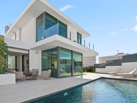 villa en Benidorm – Ref. 94288551-01