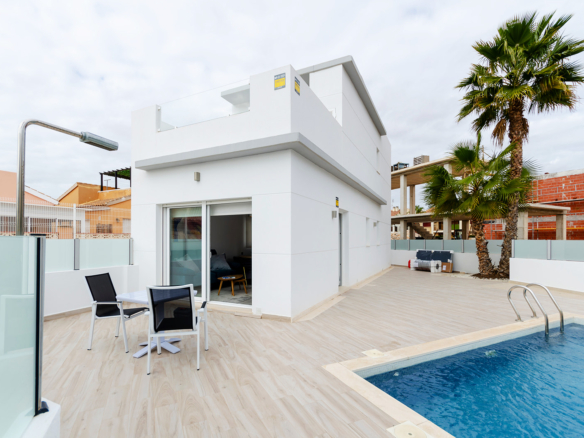 detached en Torrevieja – Ref. 99094504-01