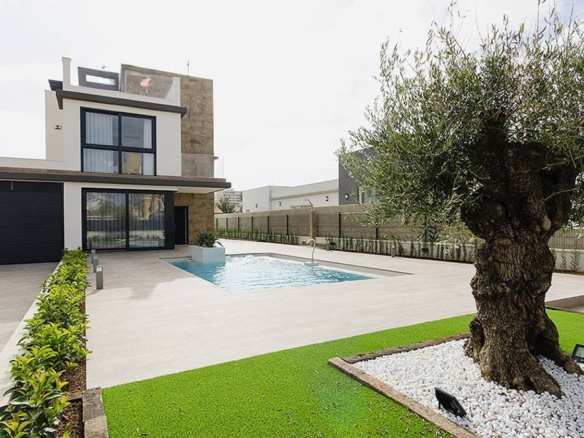 villa en Dehesa de Campoamor – Ref. 98961819-01