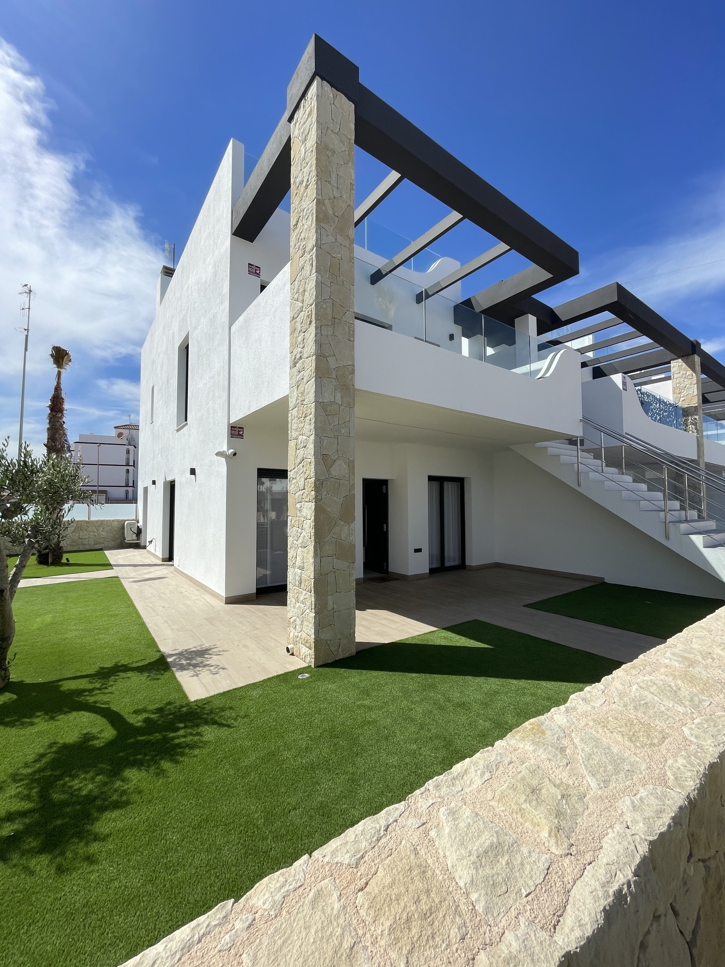 terraced en Torrevieja – Ref. 19641289-01